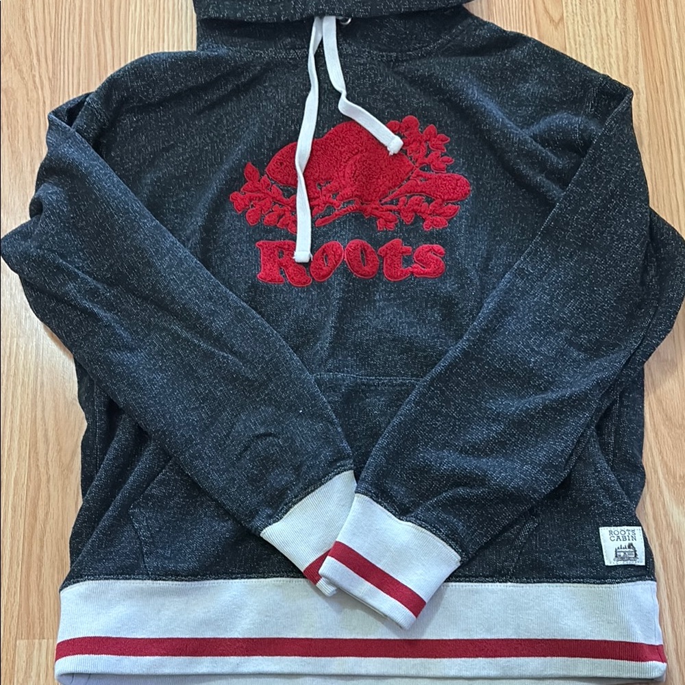 Roots Black and Red Women's Sweater